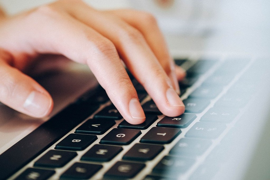 Pourquoi allier IA et SEO devient indispensable pour réussir en ligne ?